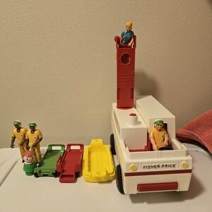 Vintage 1974 Fisher Price Rescue Truck with 5 Figures‎ Fisher Price Toys USA